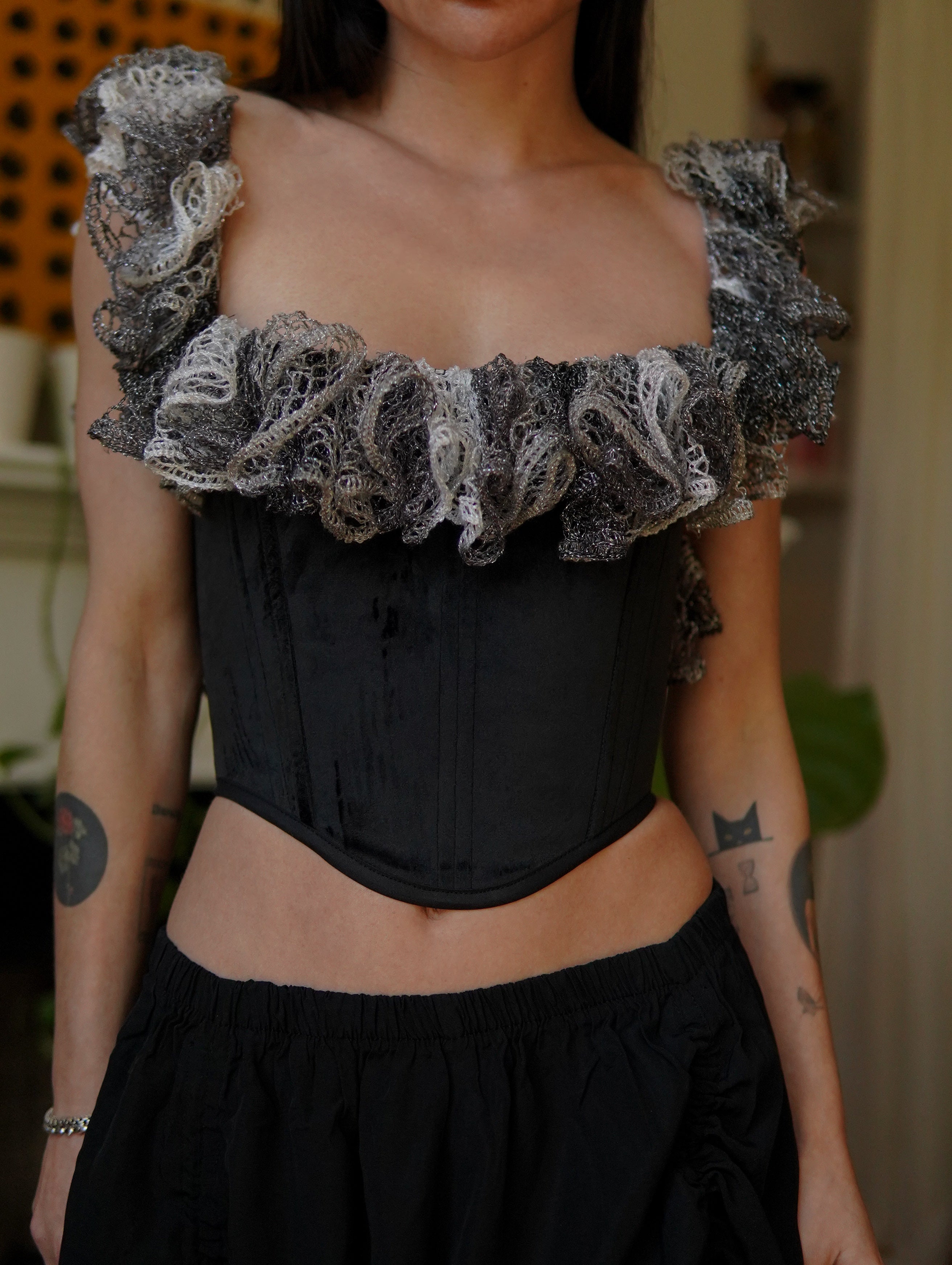 Black Ruffles Corset V2 – YOYO